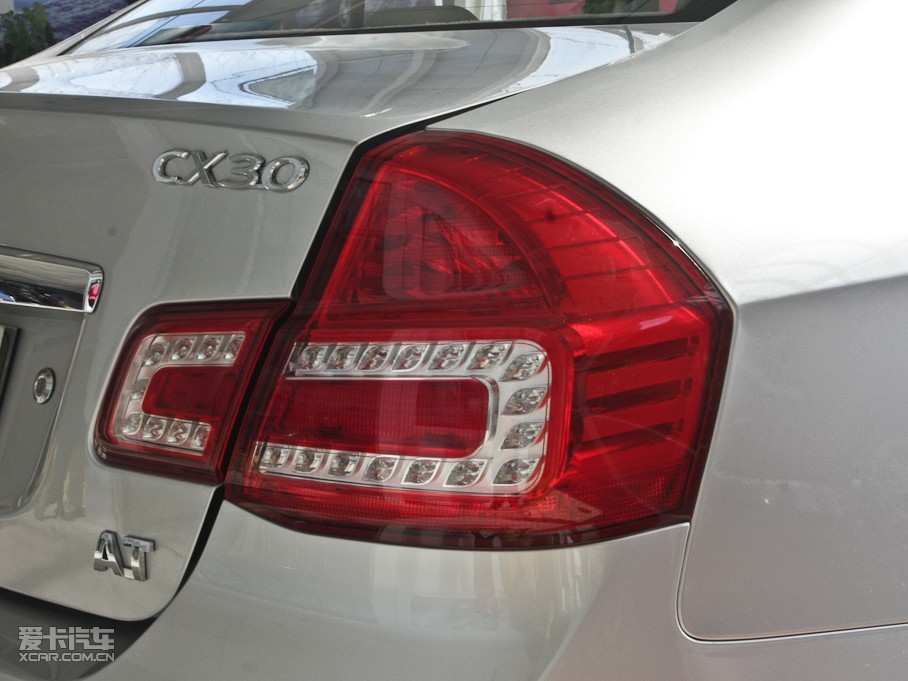 2011LCX30 2.0L ԄӺA