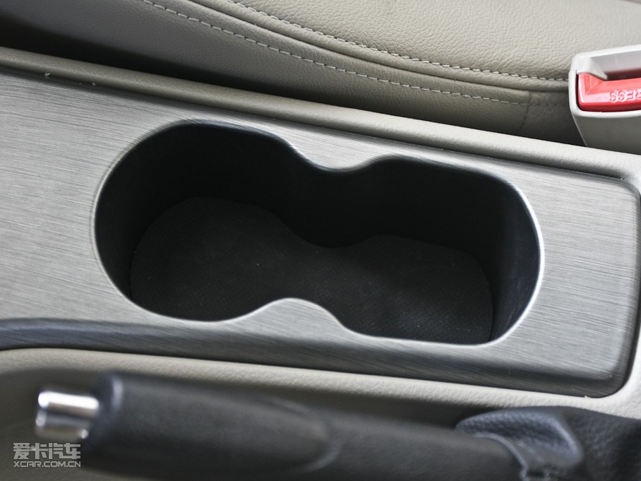 2011���L��CX30���� 2.0L �ԄӺ��A��