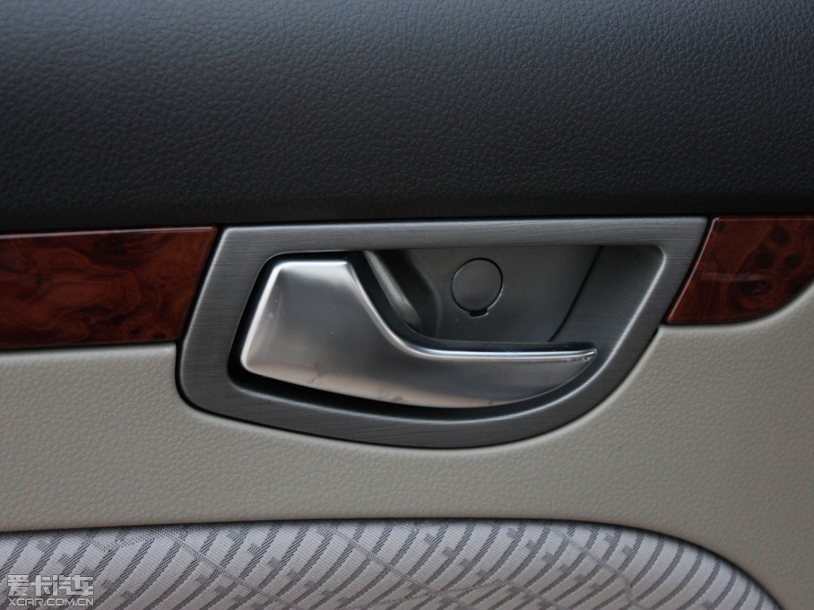 2011���L(zh��ng)��CX30���� 1.6L �ք�(d��ng)���A��