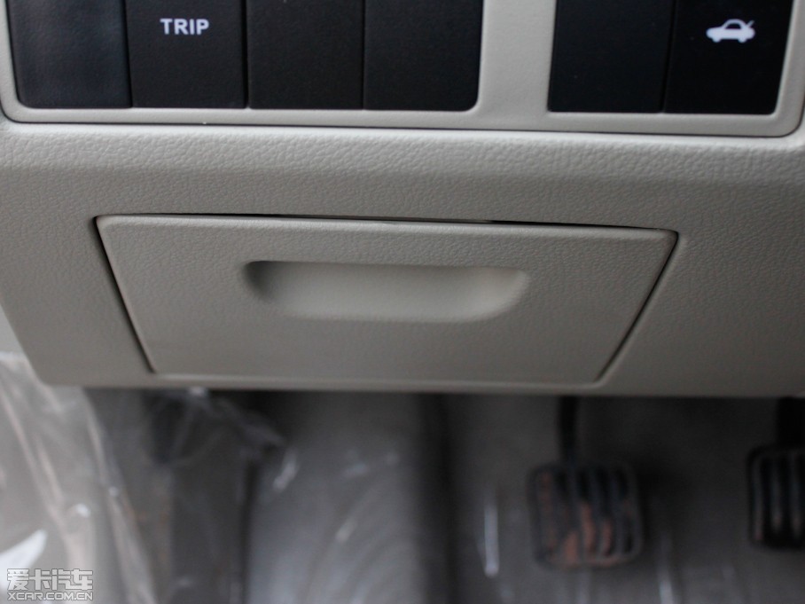 2011���L(zh��ng)��CX30���� 1.6L �ք�(d��ng)���A��