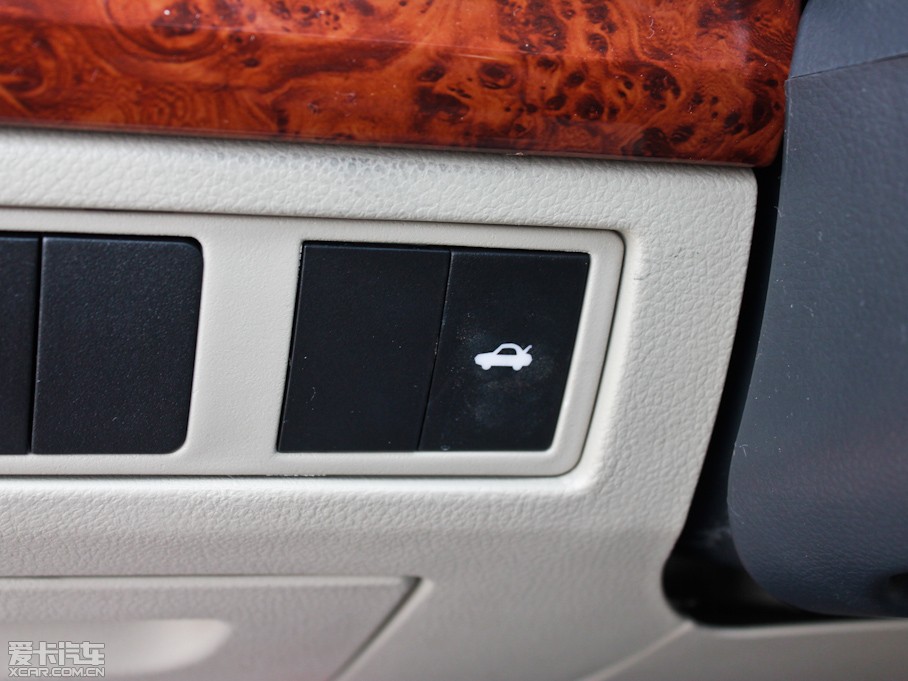 2011LCX30 1.6L քӺA