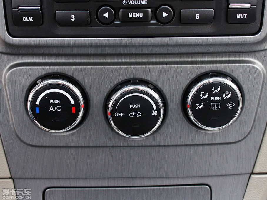 2011���L��CX30���� 1.6L �ք�(d��ng)���A��