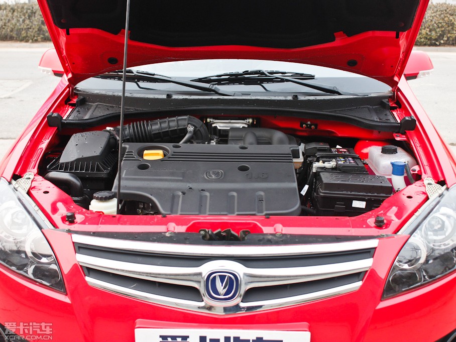 2011���L��CX30���� 1.6L �քӺ��A��