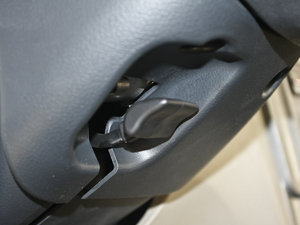 2011款2.0L 自动豪华版 空间座椅