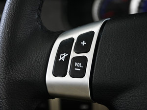 2011款2.0L 自动豪华版 中控区