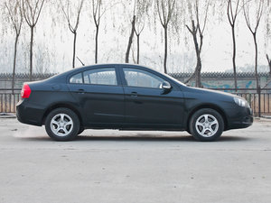 2011款1.6L 手动豪华版 整体外观
