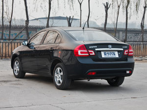 2011款1.6L 手动豪华版 整体外观