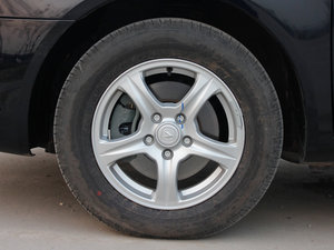 2011款1.6L 手动豪华版 细节外观