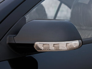 2011款1.6L 手动豪华版 细节外观