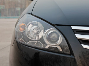 2011款1.6L 手动豪华版 细节外观