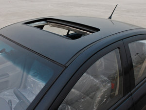 2011款1.6L 手动豪华版 细节外观