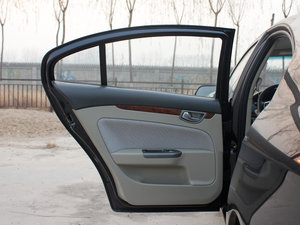 2011款1.6L 手动豪华版 左后车门