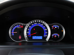 2011款1.6L 手动豪华版 仪表