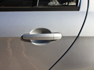 2011款1.6L 手动豪华版 细节外观