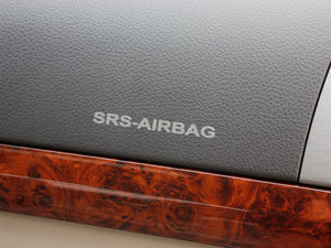 2011款1.6L 手动豪华版 空间座椅