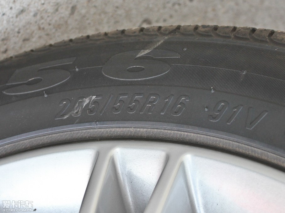 2012݄(dng) 1.6L Ԅ(dng)A