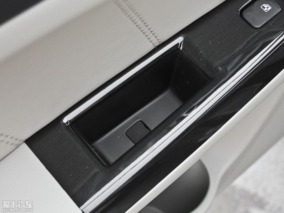 2012݄(dng) 1.6L Ԅ(dng)A