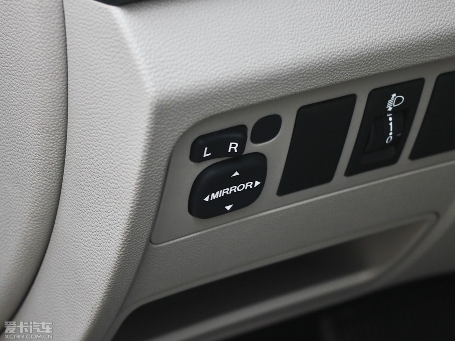 2012݄(dng) 1.6L Ԅ(dng)A