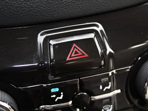 2012款1.6L 手动舒雅版 中控区