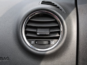 2012款1.6L 手动舒雅版 中控区