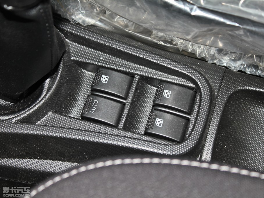 2012���MINI 1.0L �քӕr�а�