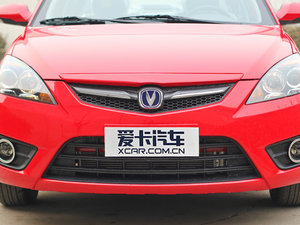 2012款三厢 1.5L 手动豪华版 中网