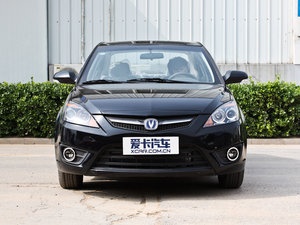 2012款三厢 1.5L 手动豪华版 正前