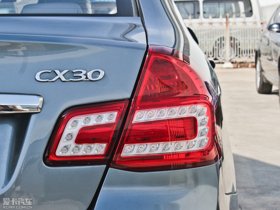 2012���L(zh��ng)��CX30���� 1.6L �ք�(d��ng)���A��