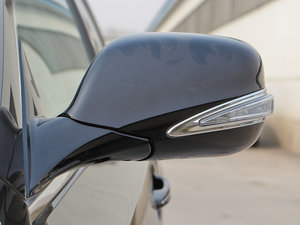2013款1.8T 自动尊崇版 后视镜