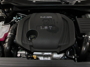 2013款1.8T 自动尊崇版 发动机