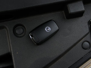 2013款1.8T 自动尊崇版 其它