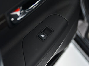 2013款1.8T 自动领航版 中控区