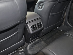 2013款1.8T 自动领航版 中控区