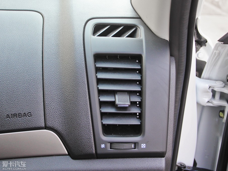 2012���L��CS35 1.6L �ԄӺ��A��