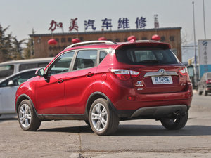 2012款1.6L 手动豪华版 整体外观