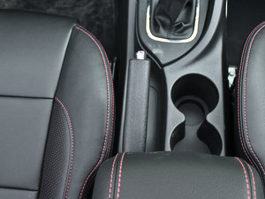 2012款1.6L 手动豪华版 中控区