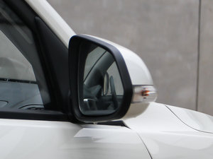 2012款1.6L 手动舒适版 细节外观