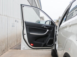 2012款1.6L 手动舒适版 驾驶位车门