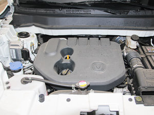 2012款1.6L 手动舒适版 发动机