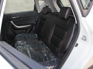 2012款1.6L 自动豪华版 后排座椅