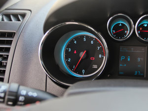 2012款1.6L 自动豪华版 中控区
