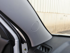 2012款1.6L 自动豪华版 中控区