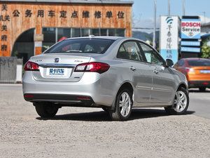 2012款1.5L 手动梦幻版 整体外观