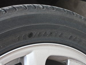 2012款1.5L 自动运动版 轮胎尺寸