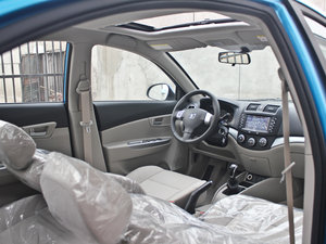 2012款1.5L 手动运动版 空间座椅