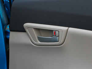 2012款1.5L 手动梦幻版 空间座椅