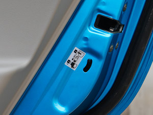2012款1.5L 手动梦幻版 空间座椅