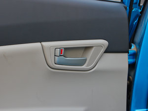 2012款1.5L 手动梦幻版 空间座椅