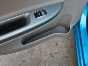2012款1.5L 手动梦幻版 空间座椅