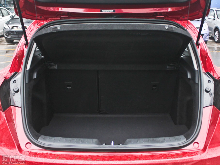 2013݄(dng)XT 1.5T Ԅ(dng)ſ